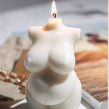 Load image into Gallery viewer, Umā Pregnant Body Candle
